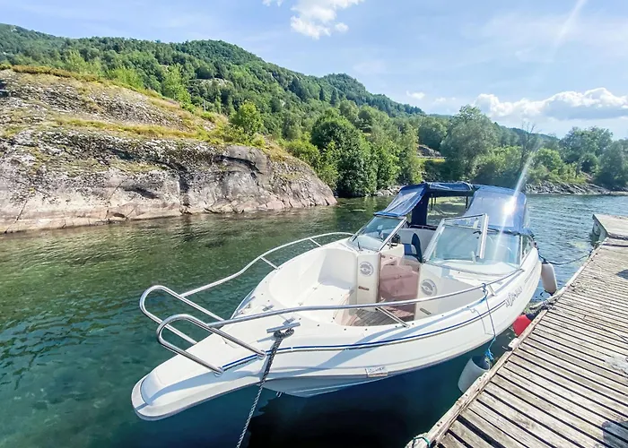 Sjotun By Interhome Hyllestad